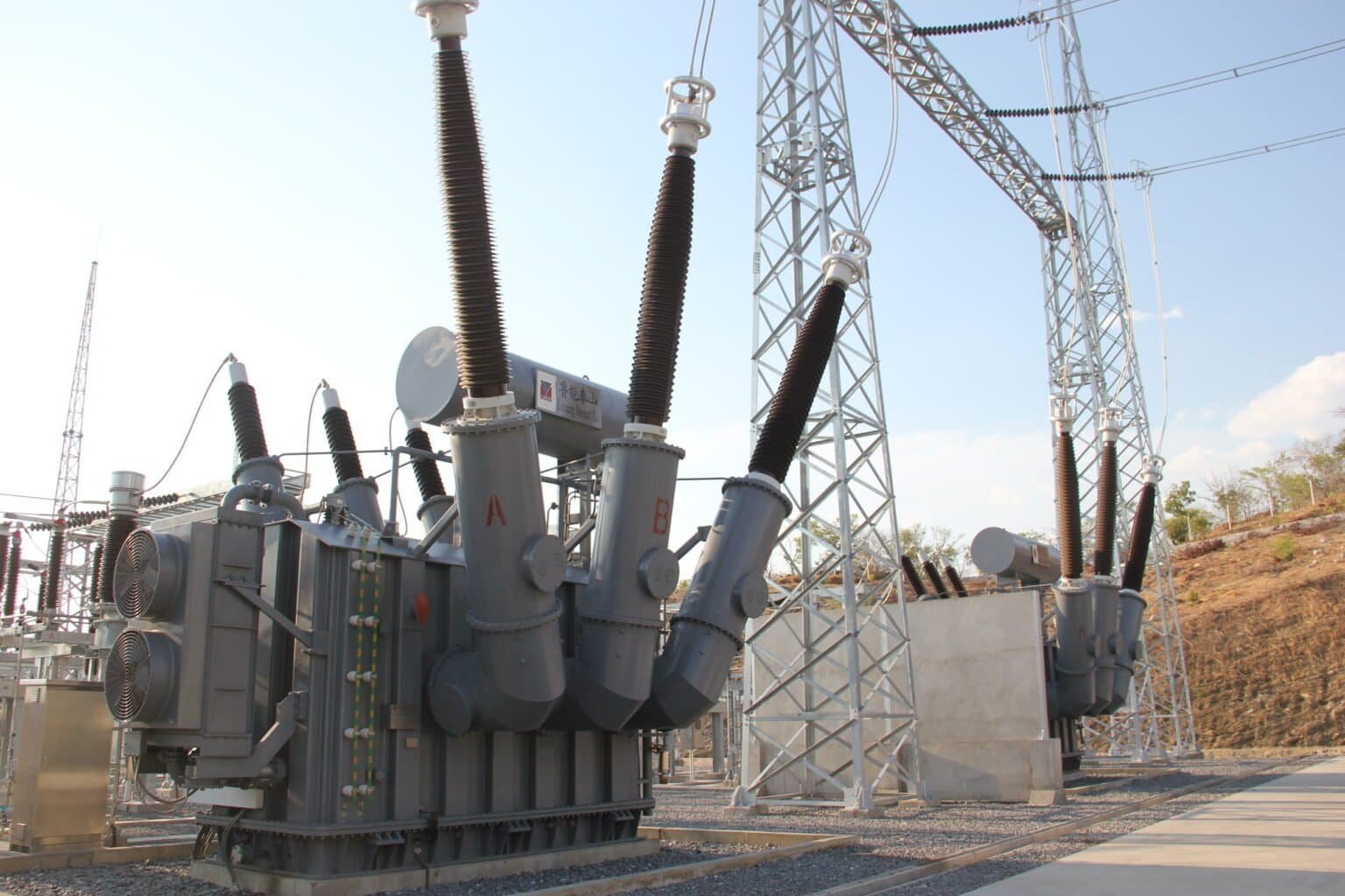 Shan Load What Is an On-Load Tap Changer (OLTC)?
